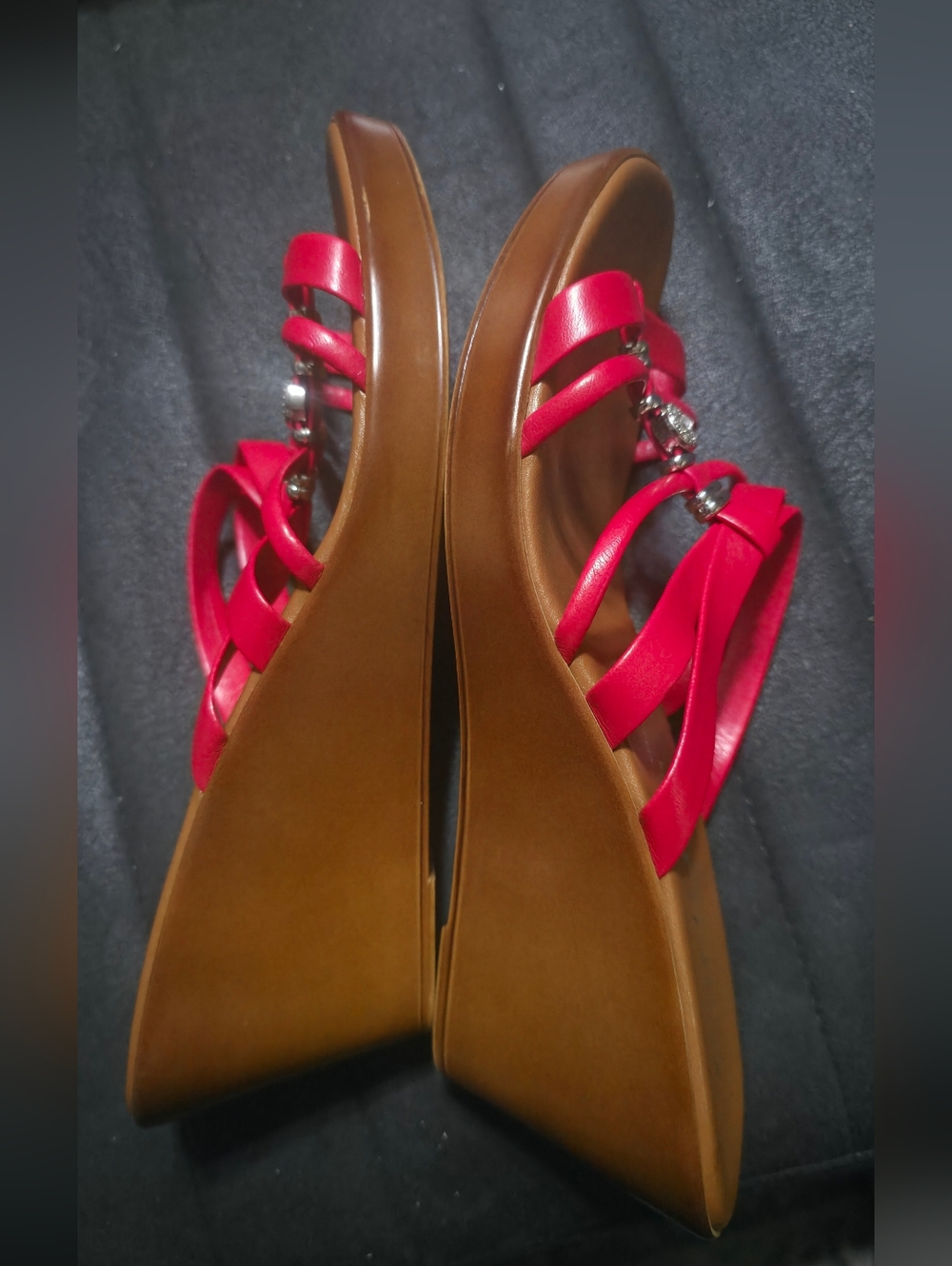 Italian Shoemakers Contesa Red Multi-Strap Sandals w/ Silver Accents Size 10M - Picture 4 of 9